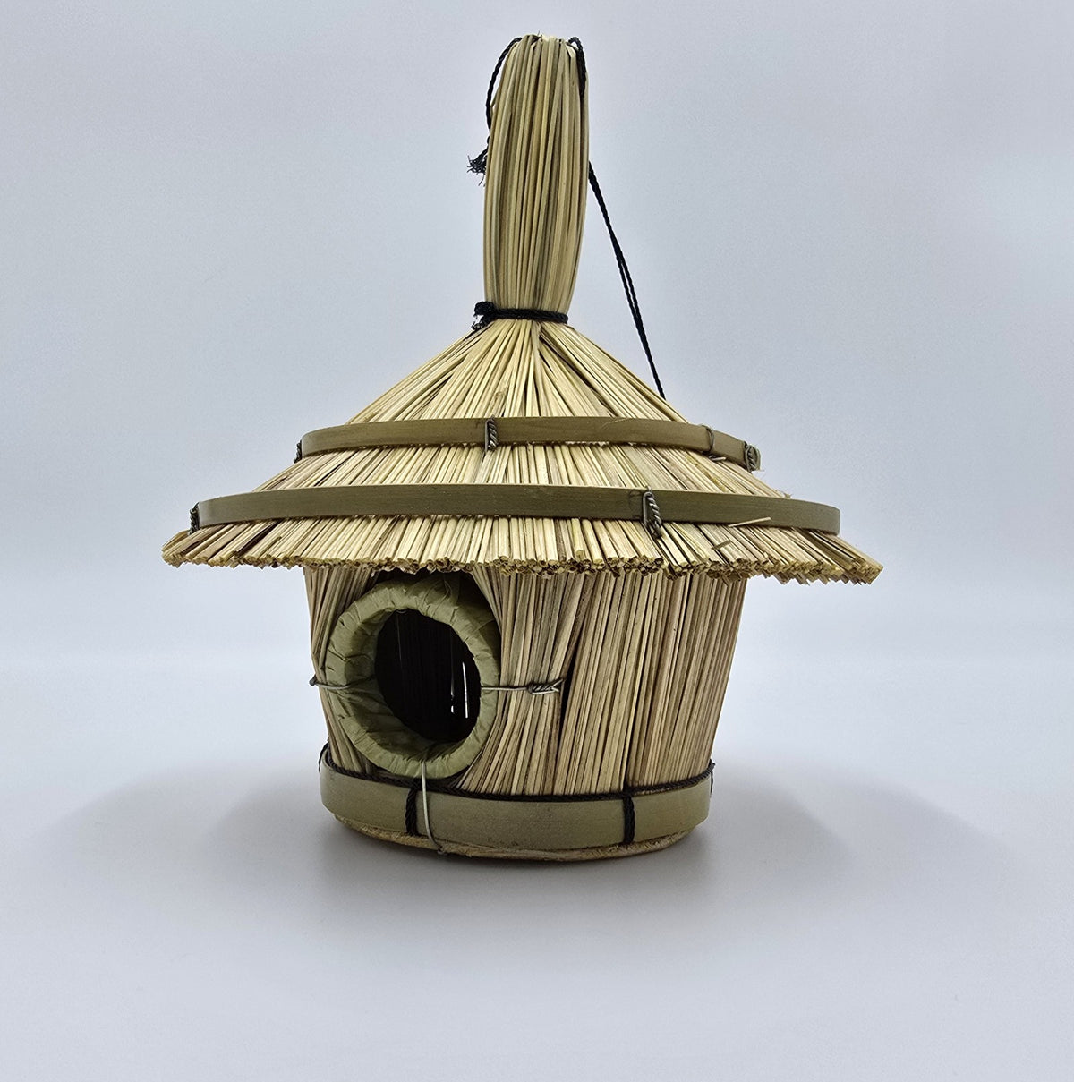 Vogelbox Seegras und Bambus hängend Futterhaus 17x17 cm Unterschlupf Vogelhaus