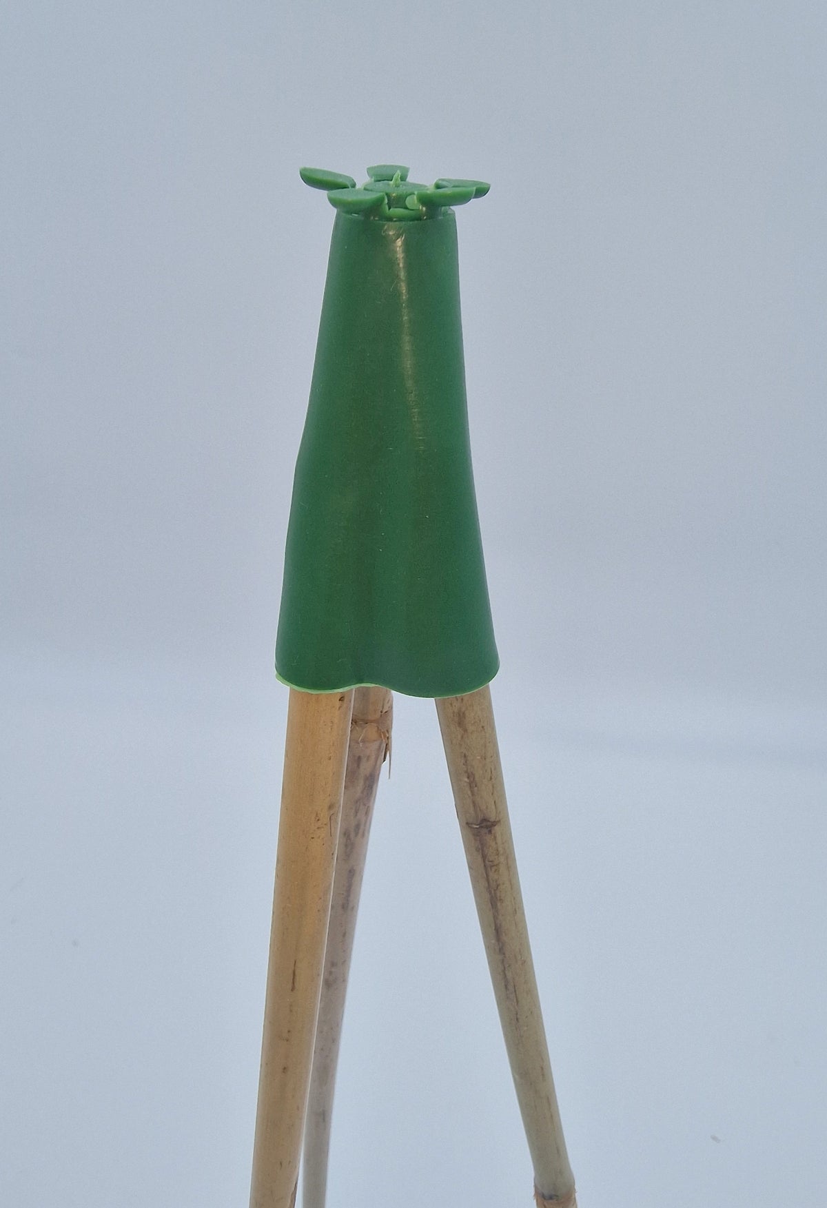 Pyramidenspitze Rankhilfe 3er Set – Stangenverbinder für Bambus 8–12 mm