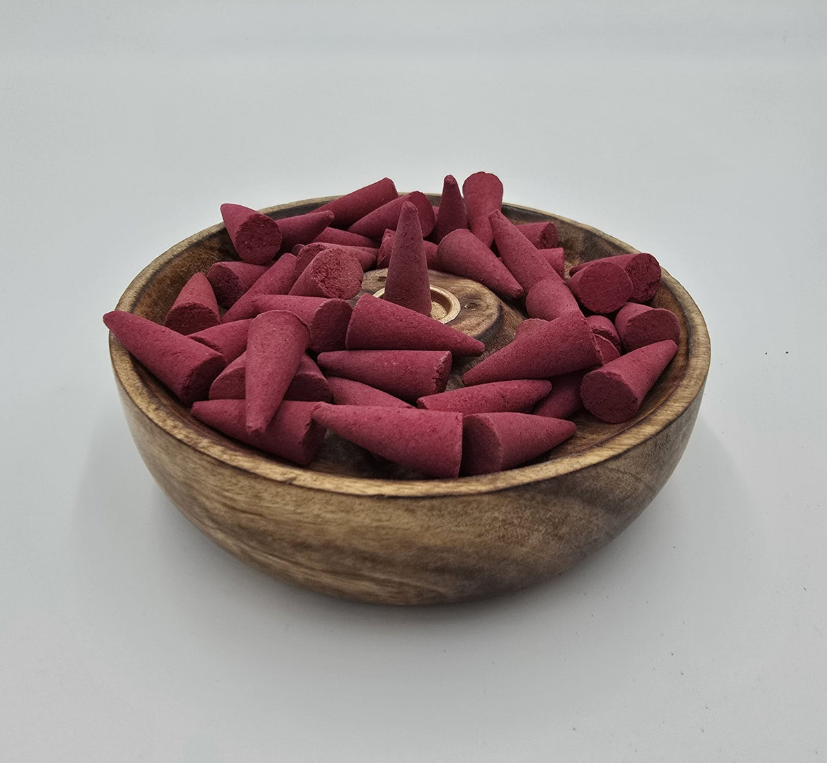 50 x Räucherkegel mit Mitternachtsrose Geruch aromatisch Räucherkerze rot