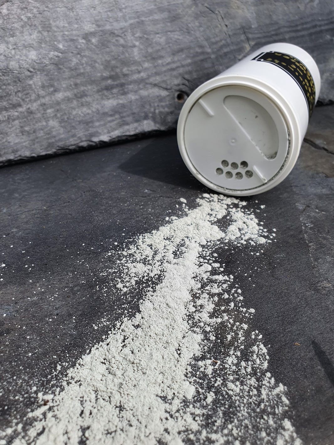 220 Gr Streudose Urgesteinsmehl aus Franken Diabas Mineraldünger Bodenaktivator
